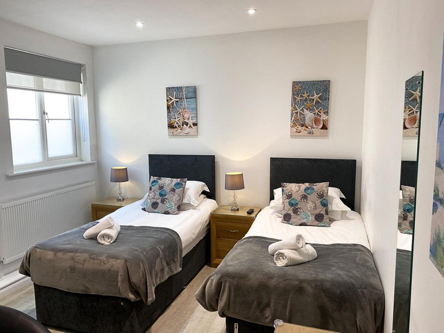 Meadow View Apartments New Quay Exteriör bild
