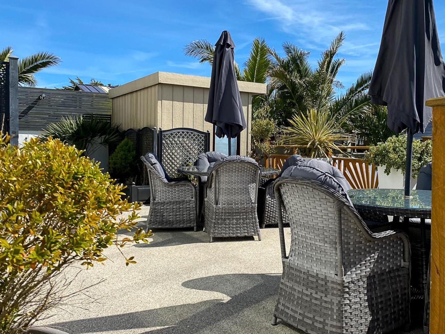 Meadow View Apartments New Quay Exteriör bild
