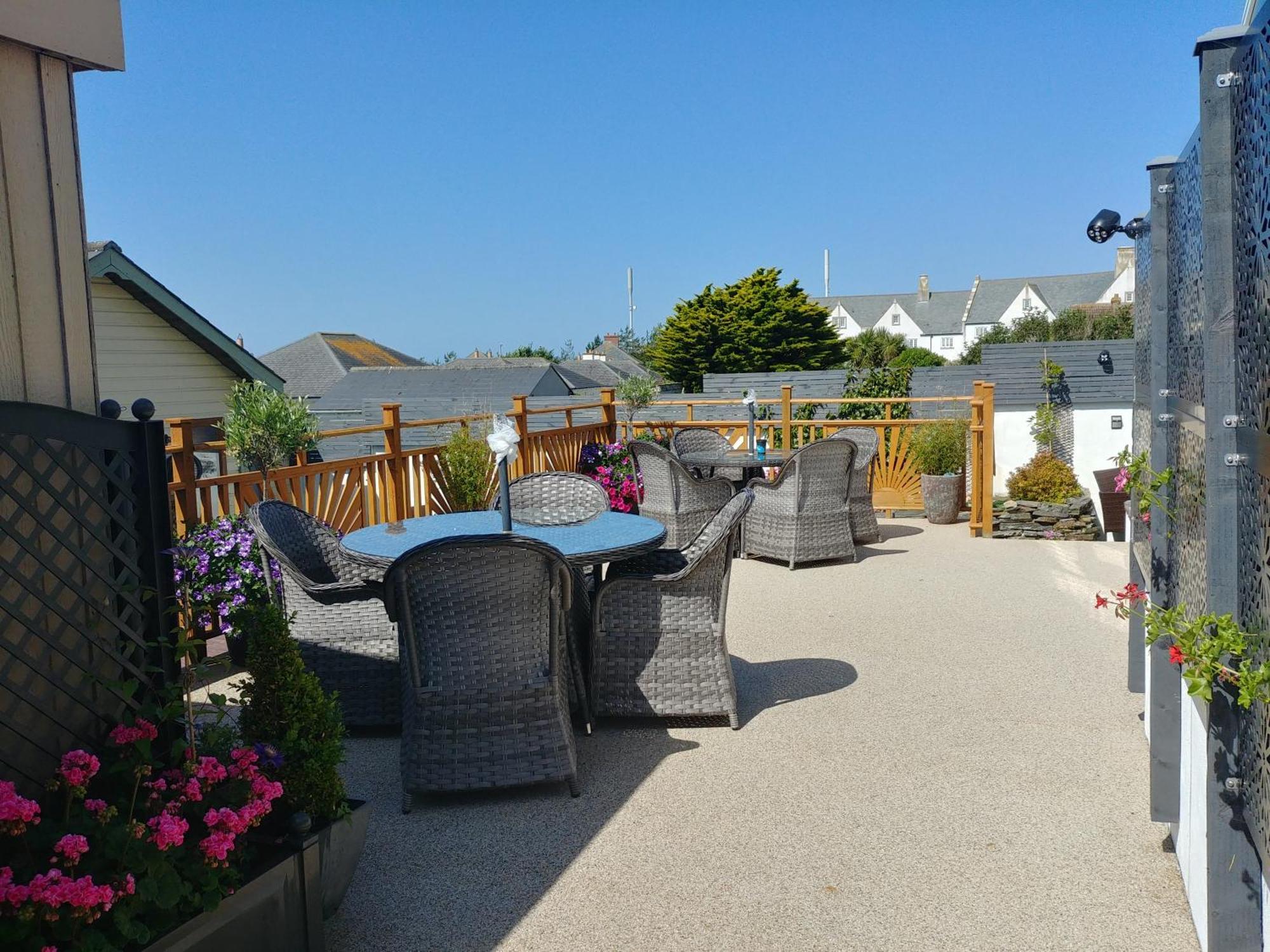 Meadow View Apartments New Quay Exteriör bild